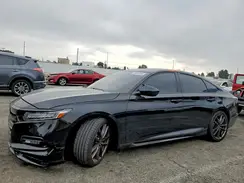 1HGCV2F95JA000928 2018 HONDA ACCORD