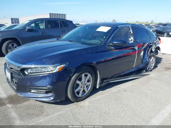 1HGCV2F95JA004736 2018 HONDA ACCORD - Image 2