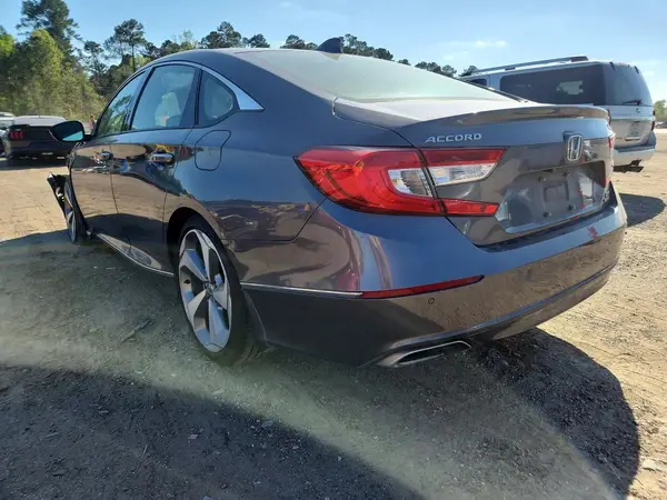 1HGCV2F95JA006065 2018 HONDA ACCORD - Image 2