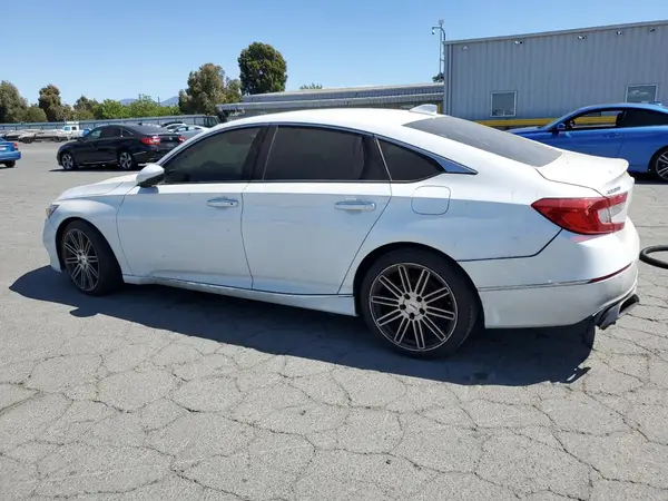 1HGCV2F95JA009175 2018 HONDA ACCORD - Image 2