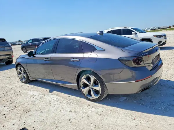 1HGCV2F95JA018832 2018 HONDA ACCORD - Image 2