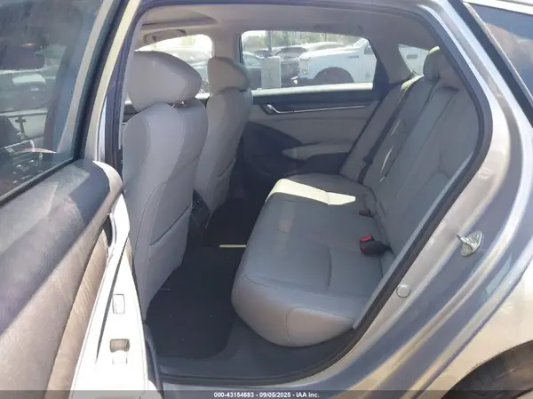 1HGCV2F95JA023917 2018 HONDA ACCORD - Image 8