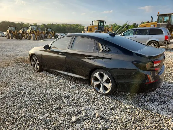 1HGCV2F95JA025618 2018 HONDA ACCORD - Image 2
