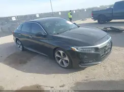 1HGCV2F95JA032892 2018 HONDA ACCORD