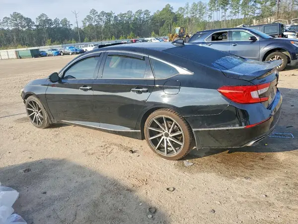 1HGCV2F95JA039888 2018 HONDA ACCORD - Image 2