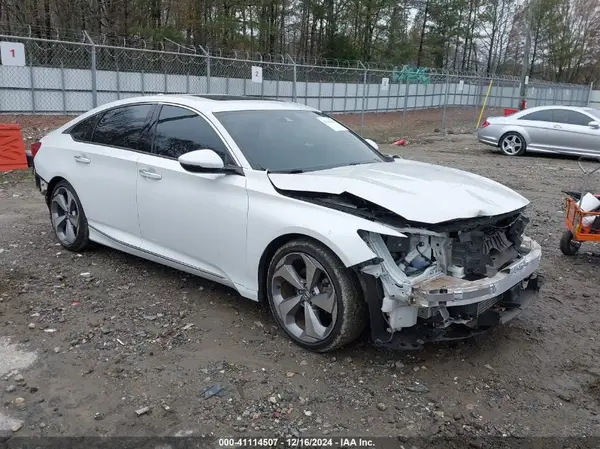 1HGCV2F95JA040894 2018 HONDA ACCORD - Image 1