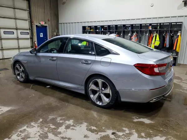 1HGCV2F95JA043455 2018 HONDA ACCORD - Image 2