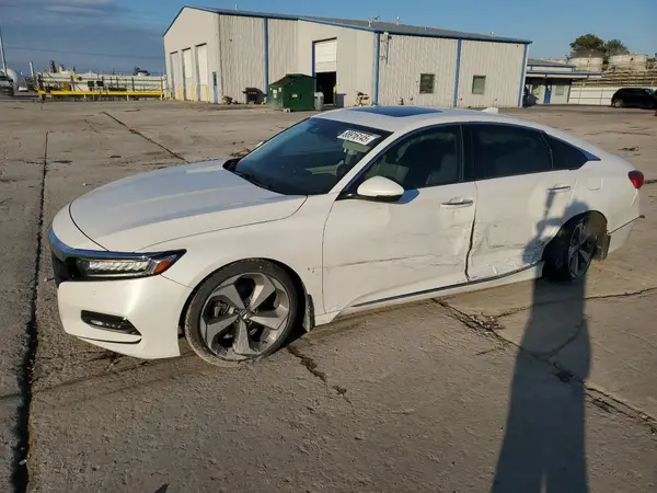 1HGCV2F95JA052110 2018 HONDA ACCORD - Image 1