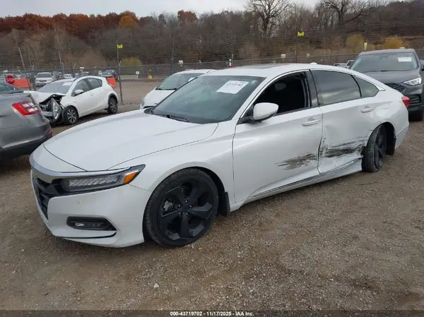 1HGCV2F95KA026723 2019 HONDA ACCORD - Image 2