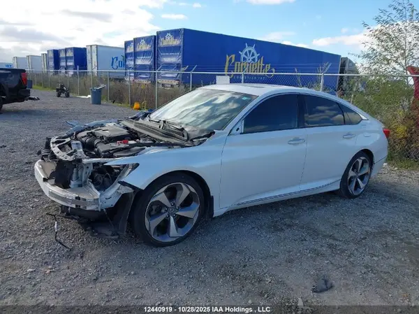 1HGCV2F95KA801800 2019 HONDA ACCORD - Image 2