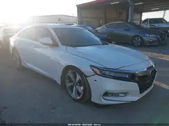 1HGCV2F96JA007970 2018 HONDA ACCORD