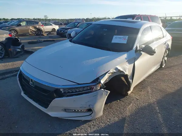 1HGCV2F96JA007970 2018 HONDA ACCORD - Image 2