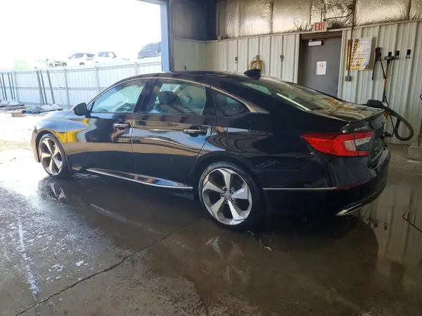 1HGCV2F96JA008844 2018 HONDA ACCORD - Image 2