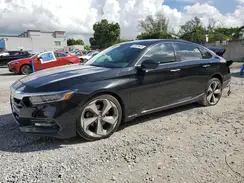 1HGCV2F96JA023683 2018 HONDA ACCORD