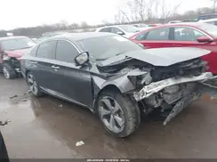 1HGCV2F96JA034697 2018 HONDA ACCORD