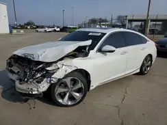 1HGCV2F96JA041052 2018 HONDA ACCORD