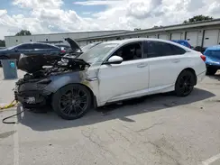 1HGCV2F96JA042668 2018 HONDA ACCORD