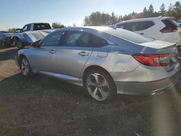 1HGCV2F96JA800511 2018 HONDA ACCORD - Image 2