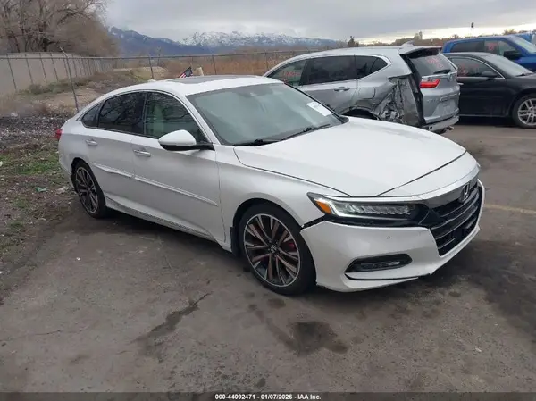 1HGCV2F96KA003970 2019 HONDA ACCORD - Image 1