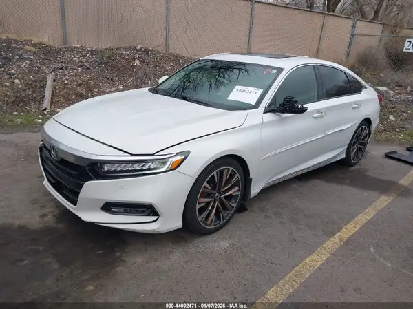 1HGCV2F96KA003970 2019 HONDA ACCORD - Image 2