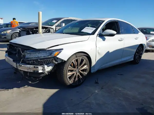 1HGCV2F96KA007002 2019 HONDA ACCORD - Image 2