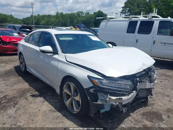 1HGCV2F96KA015987 2019 HONDA ACCORD - Image 1