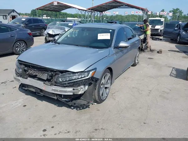 1HGCV2F96KA018937 2019 HONDA ACCORD - Image 2
