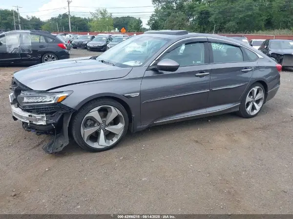 1HGCV2F96KA020882 2019 HONDA ACCORD - Image 2