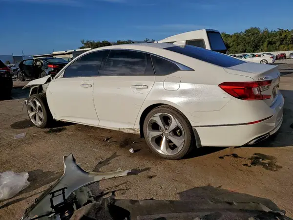 1HGCV2F96LA011049 2020 HONDA ACCORD - Image 2