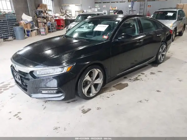 1HGCV2F97JA004592 2018 HONDA ACCORD - Image 2