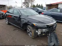 1HGCV2F97JA007461 2018 HONDA ACCORD