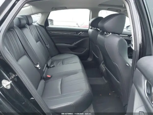 1HGCV2F97JA007461 2018 HONDA ACCORD - Image 8