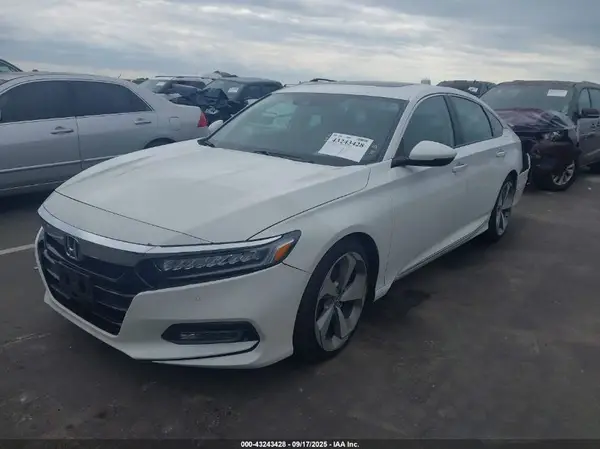 1HGCV2F97JA016967 2018 HONDA ACCORD - Image 2