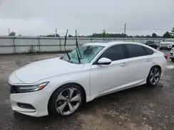 1HGCV2F97JA022302 2018 HONDA ACCORD