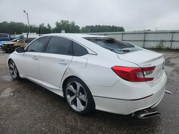 1HGCV2F97JA022302 2018 HONDA ACCORD - Image 2