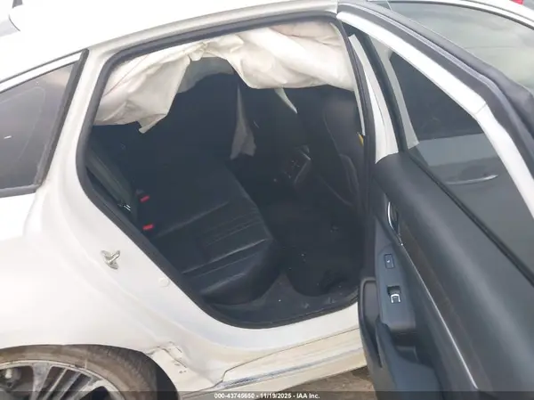 1HGCV2F97JA024857 2018 HONDA ACCORD - Image 8