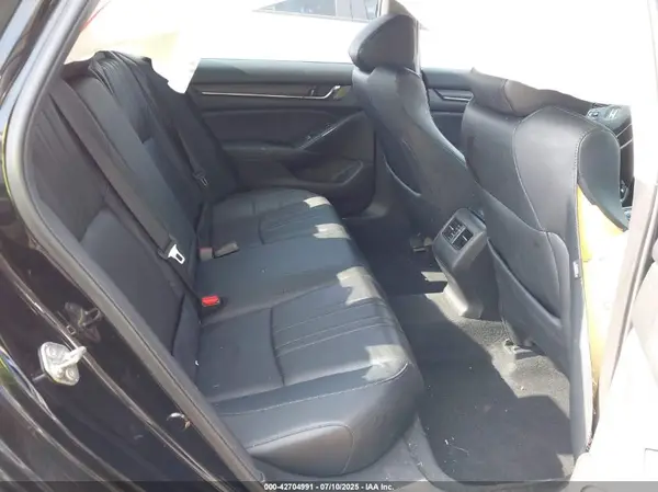 1HGCV2F97JA027967 2018 HONDA ACCORD - Image 8