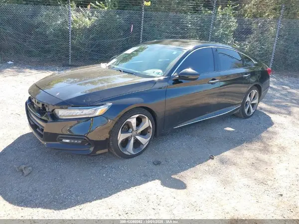 1HGCV2F97JA031808 2018 HONDA ACCORD - Image 2