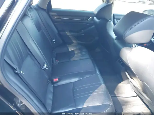 1HGCV2F97JA031808 2018 HONDA ACCORD - Image 8