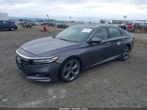 1HGCV2F97JA031923 2018 HONDA ACCORD - Image 2
