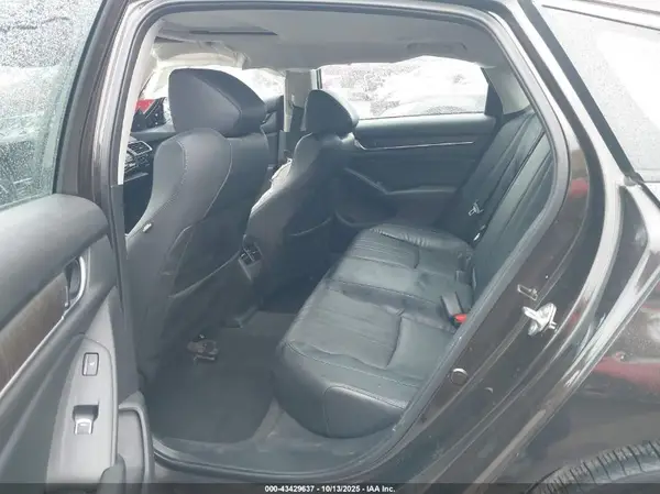1HGCV2F97JA037799 2018 HONDA ACCORD - Image 8