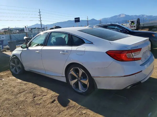 1HGCV2F97JA051850 2018 HONDA ACCORD - Image 2