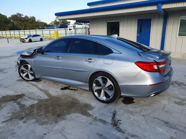 1HGCV2F97LA002165 2020 HONDA ACCORD - Image 2
