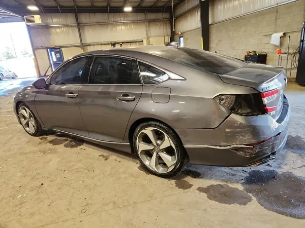 1HGCV2F98JA003046 2018 HONDA ACCORD - Image 2