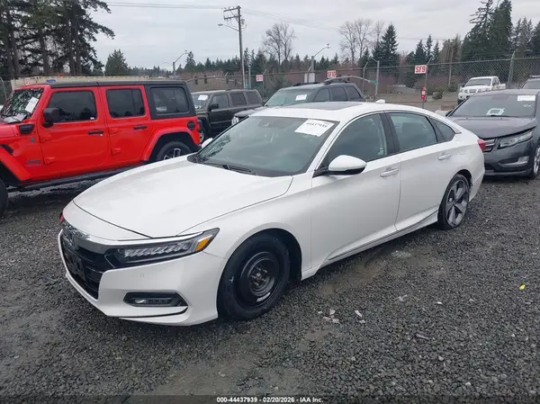 1HGCV2F98JA003872 2018 HONDA ACCORD - Image 2
