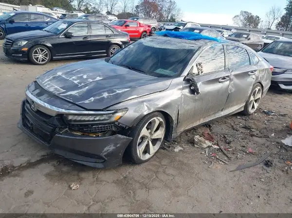 1HGCV2F98JA004990 2018 HONDA ACCORD - Image 2