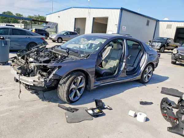 1HGCV2F98JA006044 2018 HONDA ACCORD - Image 1