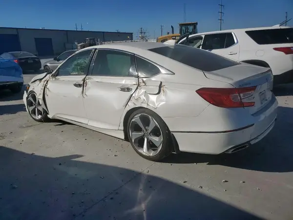 1HGCV2F98JA008036 2018 HONDA ACCORD - Image 2