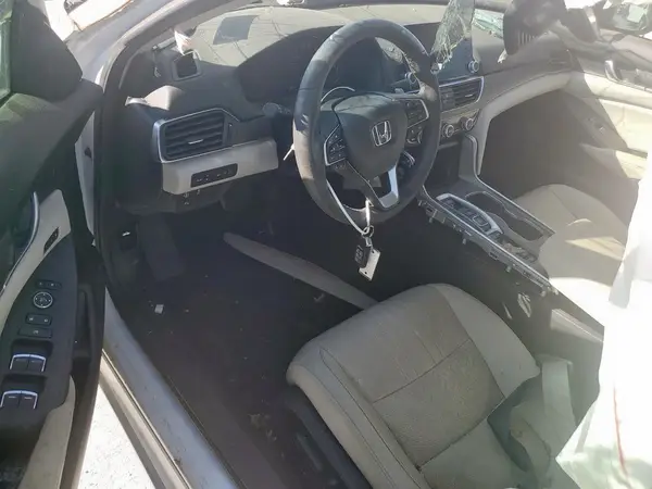 1HGCV2F98JA008036 2018 HONDA ACCORD - Image 8
