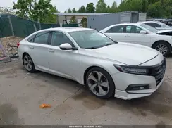 1HGCV2F98JA012393 2018 HONDA ACCORD